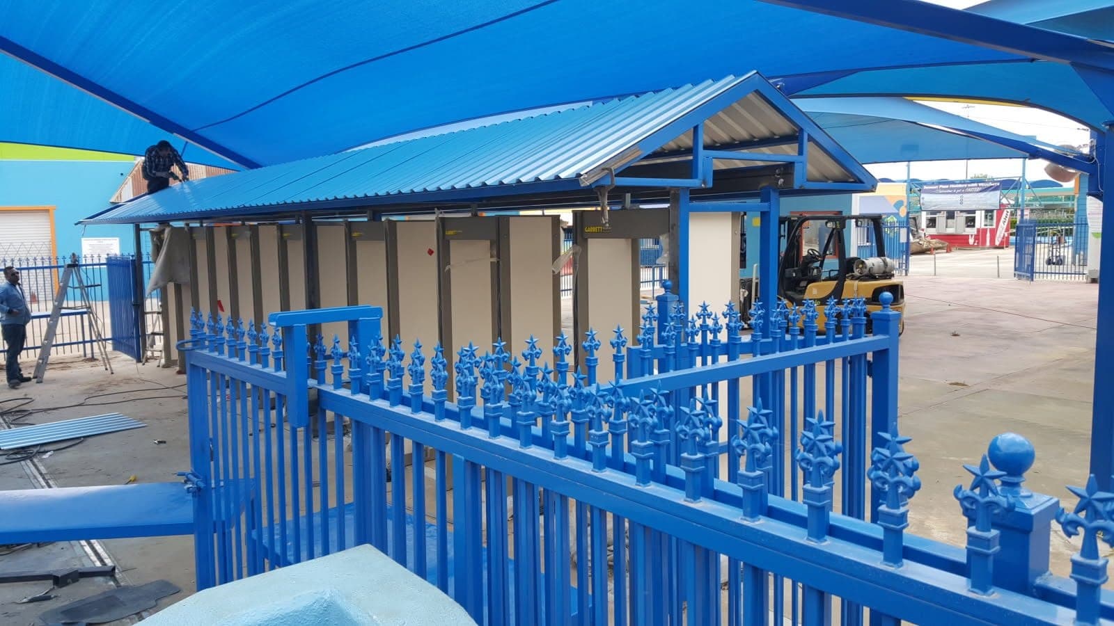 Stainless steel guardrail installed at Hurricane Harbor water park, Arlington